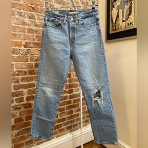 Levi’s Premium Wedgie Straight Light Denim Jeans